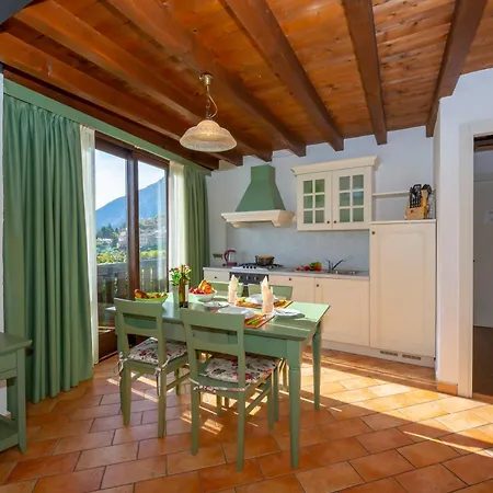 Liano Mimosa - Relax & Priv Parking Place - Happy Apartment